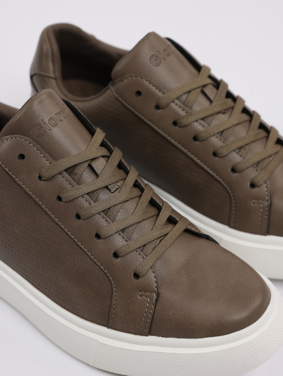 Baskets Classiques Kaki en Nubuck